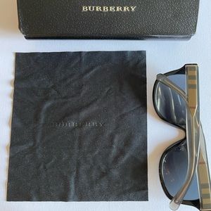Burberry sunglasses
